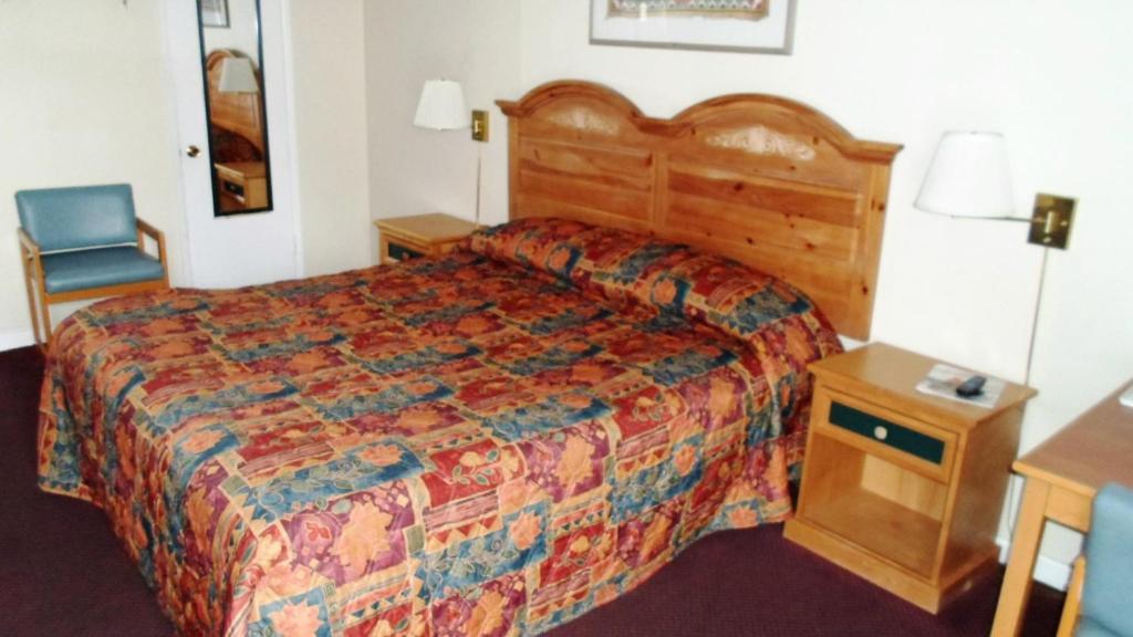 Travelers Inn And Suites South Lake Tahoe Room photo