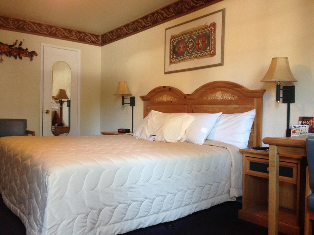 Travelers Inn And Suites South Lake Tahoe Room photo